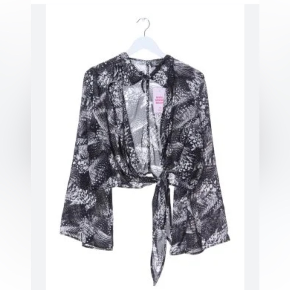 H & M • Black & White Womens Top • sz M - Picture 1 of 10